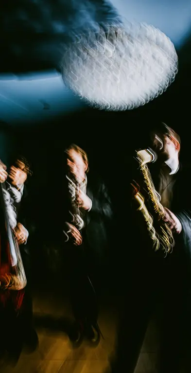 Six_Senses_Place_London_Band